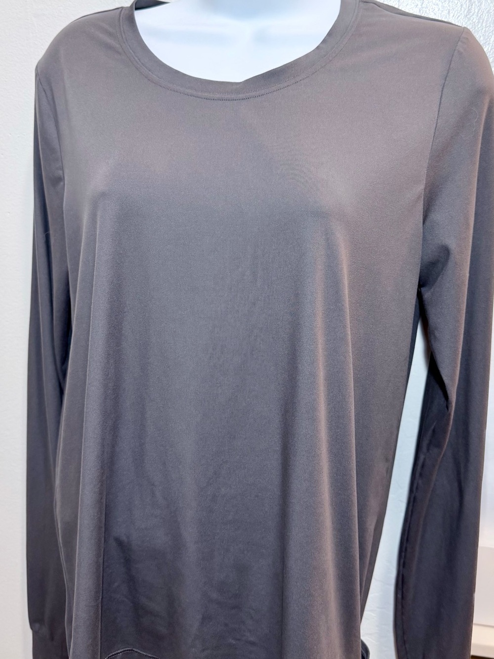 SPANX Women's Long-Sleeve Crew Neck Top - Charcoal